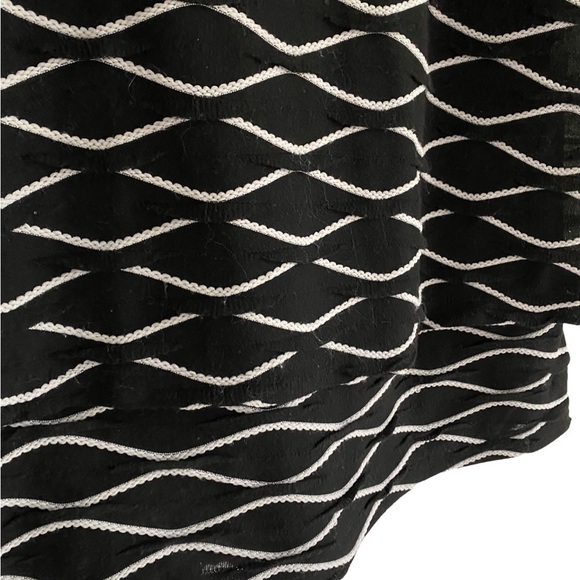 Eci New York black and White midi dress Size 4 with side zipper and 3/4 sleeve - Picture 7 of 10